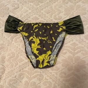 Pango Pango Swimwear green and yellow floral bikini bottoms in size L.
